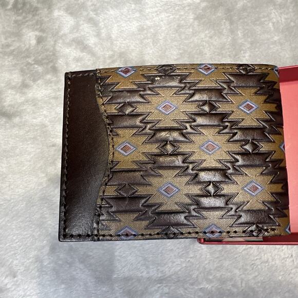 Red Dirt Hat Co Bifold Wallet Genuine Leather Southwest Aztec Embossed Design - Picture 6 of 10